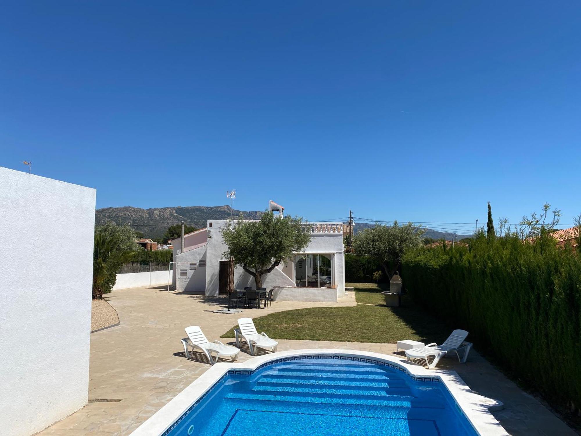 Villa Caramonte, En Costa Dorada Les Tres Cales 外观 照片